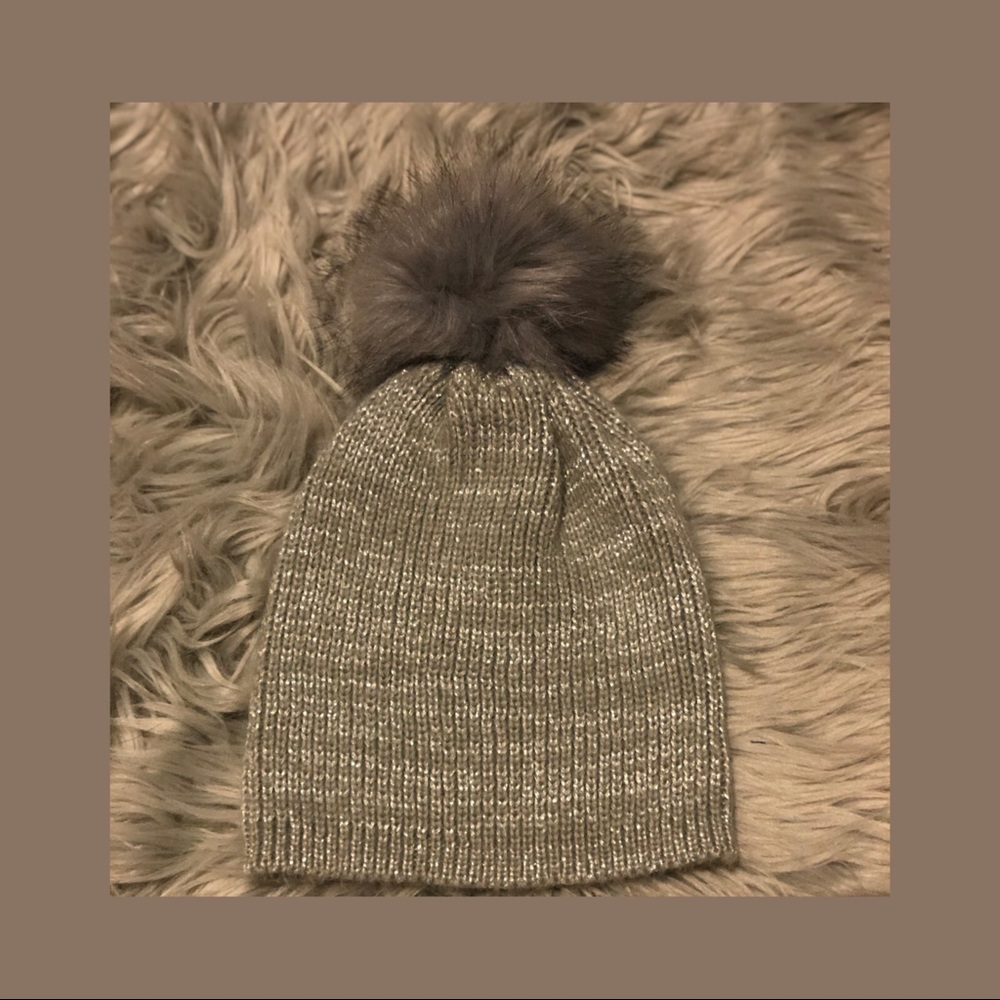 Express gray/silver winter knit pouf beanie